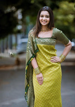 Load image into Gallery viewer, Mehendi Green and dark green Chex Semi Georgette sarees
