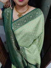 Load image into Gallery viewer, Pista green and dark green Chex Semi Georgette sarees
