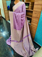 Load image into Gallery viewer, Lilac Desinger Soft Georgette Star sarees
