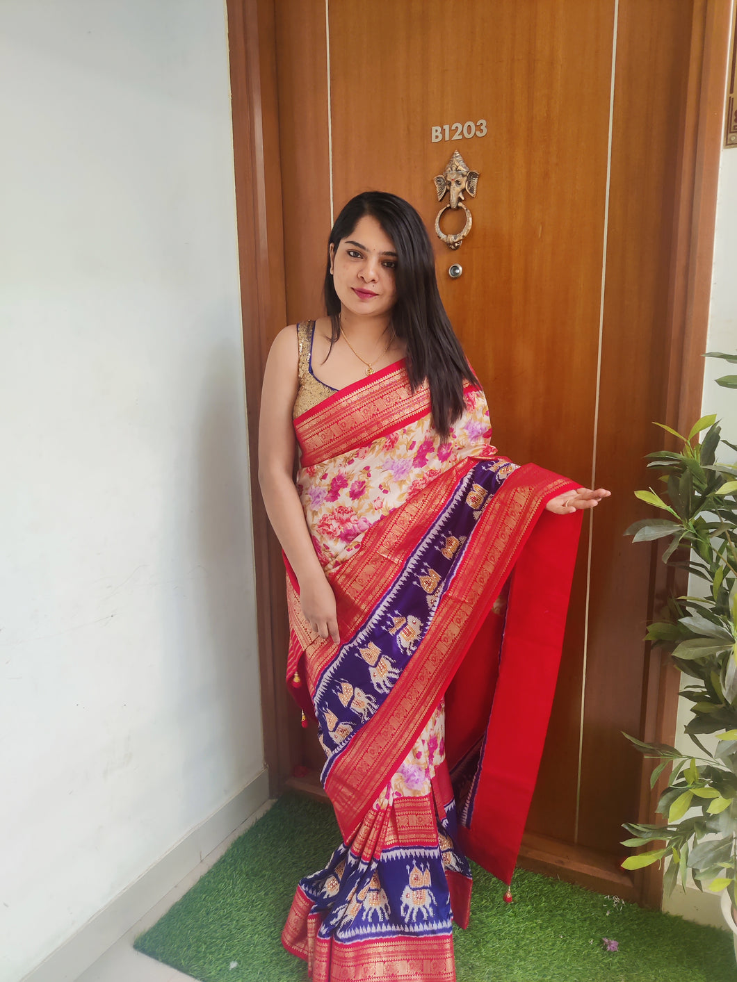 Red floral ikkat print  patola sarees