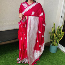 Load image into Gallery viewer, Pink Bird Banarasi Satin Sarees
