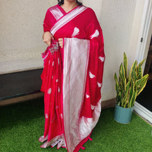 Load image into Gallery viewer, Pink Bird Banarasi Satin Sarees
