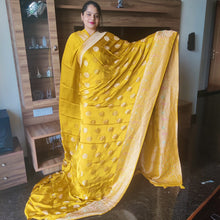 Load image into Gallery viewer, Masturd Yellow Meenakri Banarasi satin sarees
