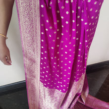 Load image into Gallery viewer, Purple Desinger Soft Georgette Star sarees
