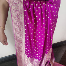 Load image into Gallery viewer, Purple Desinger Soft Georgette Star sarees
