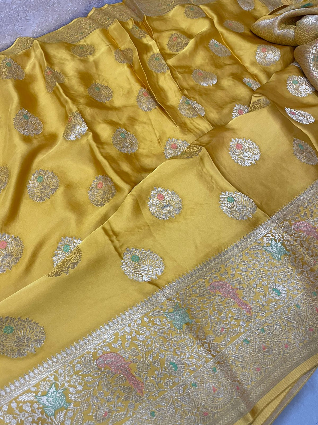 Masturd Yellow Meenakri Banarasi satin sarees