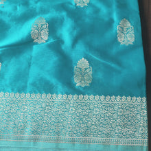 Load image into Gallery viewer, Sea Green Designer Crepe Georgette Buttas sarees
